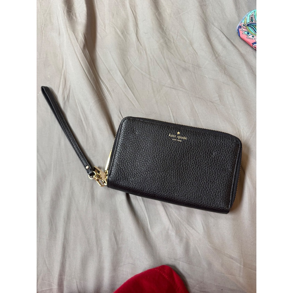 Kate Spade Tiera Grey Street Black Pebbled Leather Double Zip Wristlet WLRU2265
